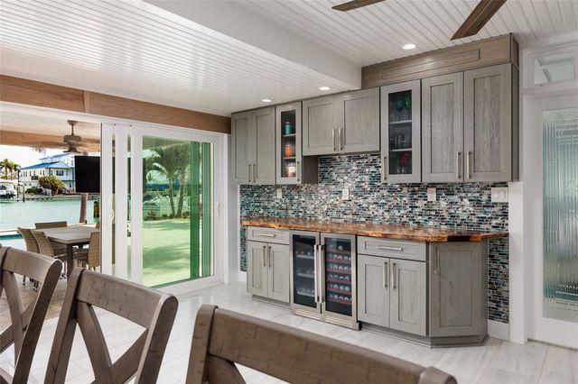 11775 E 4TH STREET E, Treasure Island, FL 33706