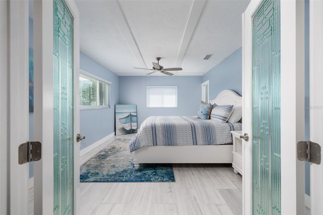 11775 E 4TH STREET E, Treasure Island, FL 33706