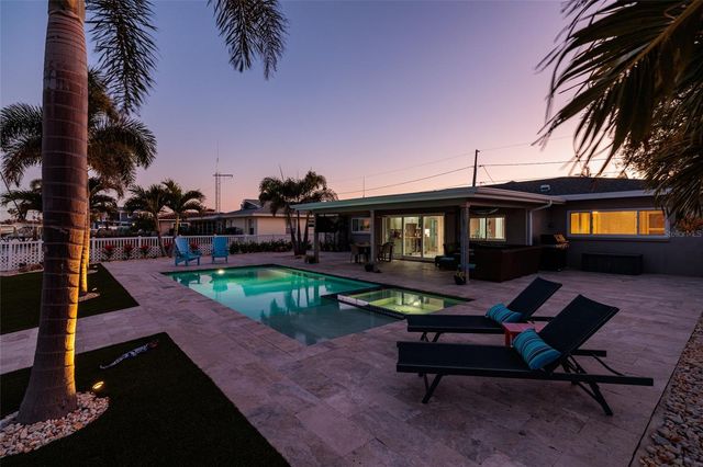 11775 E 4TH STREET E, Treasure Island, FL 33706