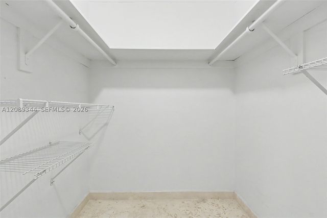 6039 Collins Ave 407, Miami Beach, FL 33140
