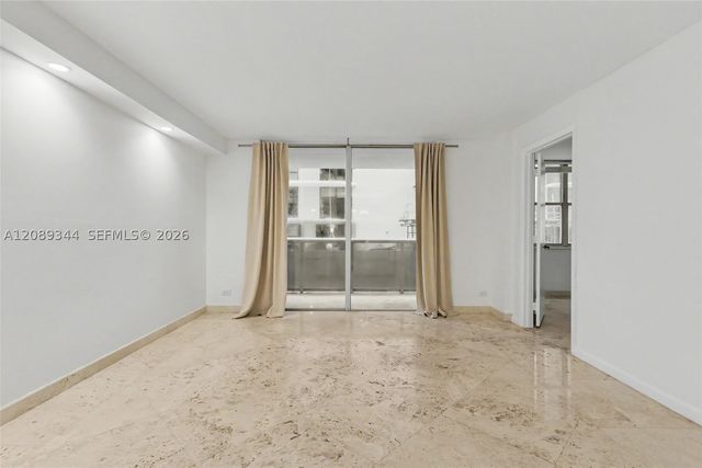 6039 Collins Ave 407, Miami Beach, FL 33140