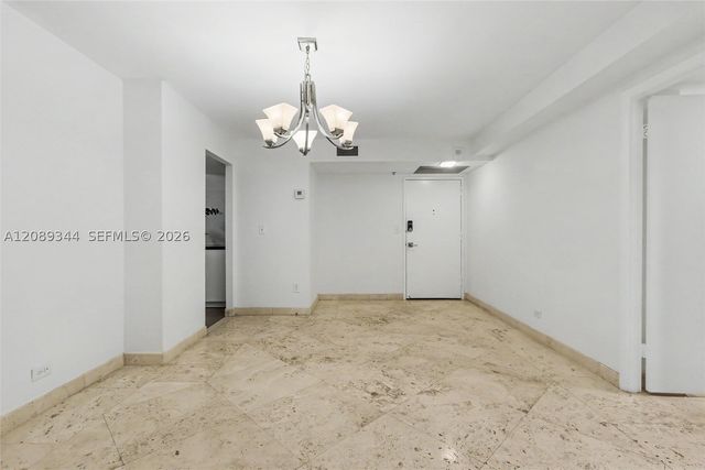 6039 Collins Ave 407, Miami Beach, FL 33140