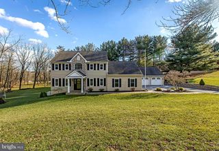 134 GREAT OAK DR, Lincoln University, PA 19352