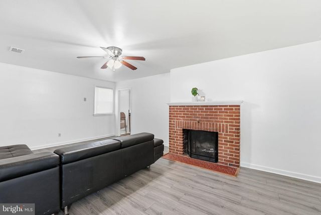 4 JENKINS DR, Indian Head, MD 20640