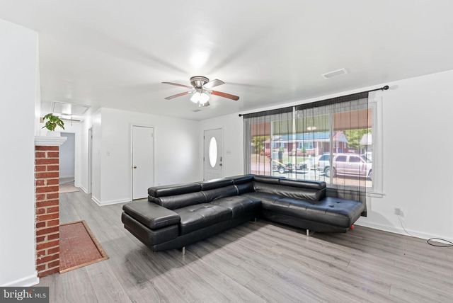 4 JENKINS DR, Indian Head, MD 20640