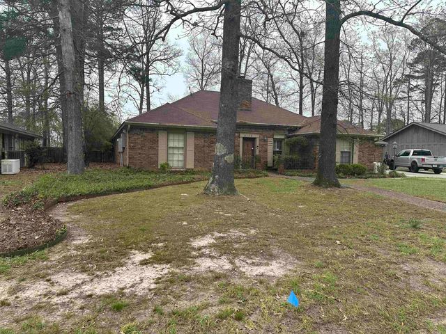 2109 Wellington Drive, Pine Bluff, AR 71603