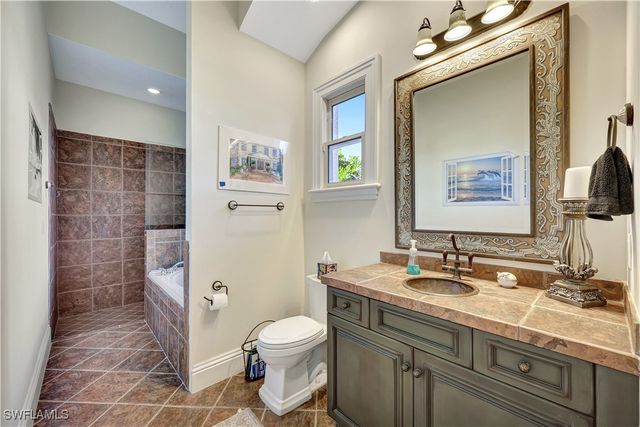 8728 Purslane DR, Naples, FL 34109