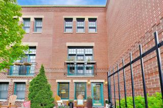 2652 N Southport Avenue C, Chicago, IL 60614