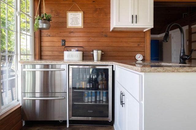 1503 Milwaukee STREET, Delafield, WI 53018