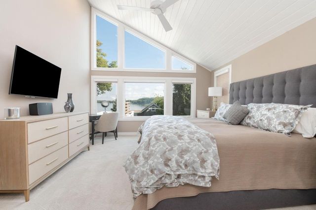 1503 Milwaukee STREET, Delafield, WI 53018