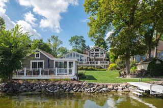 1503 Milwaukee STREET, Delafield, WI 53018