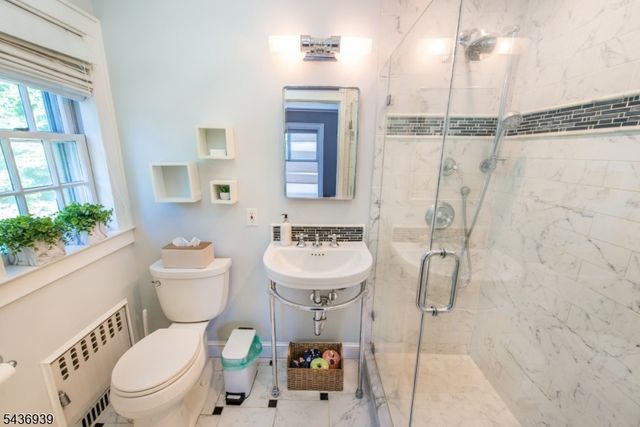 11 Yorke Rd, Mountain Lakes Boro, NJ 07046