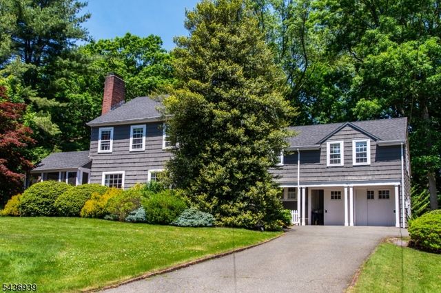 11 Yorke Rd, Mountain Lakes Boro, NJ 07046