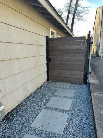 4019 Ascot Lane, Houston, TX 77092