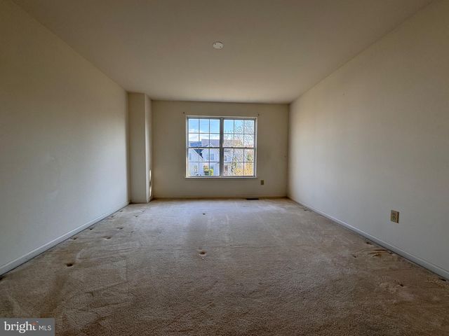 25 TANGLEWOOD DR, Schwenksville, PA 19473