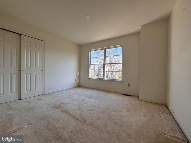 25 TANGLEWOOD DR, Schwenksville, PA 19473