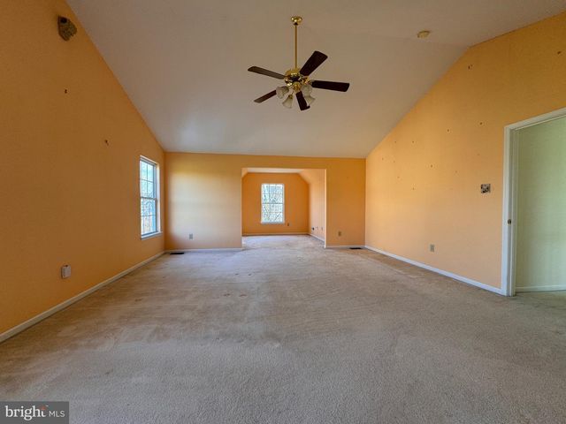 25 TANGLEWOOD DR, Schwenksville, PA 19473