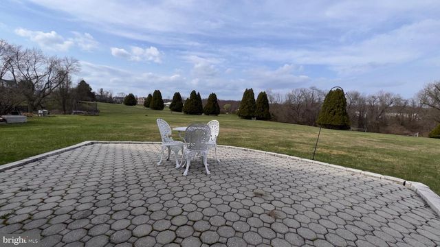 25 TANGLEWOOD DR, Schwenksville, PA 19473