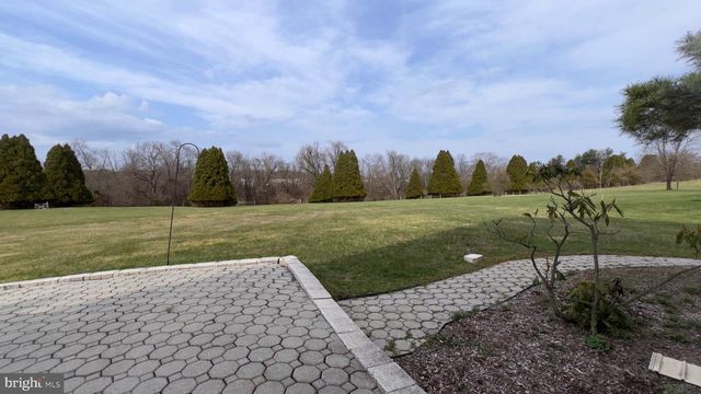 25 TANGLEWOOD DR, Schwenksville, PA 19473