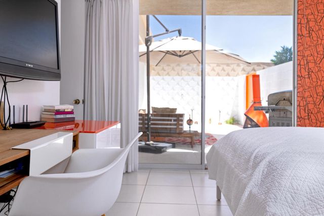 371 Desert Lakes Drive, Palm Springs, CA 92264