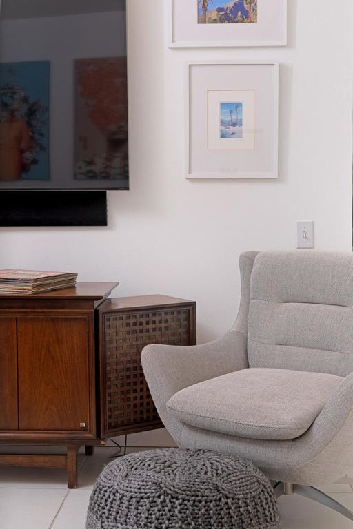 Image 19 of property listing at 371 Desert Lakes Drive, Palm Springs, CA 92264