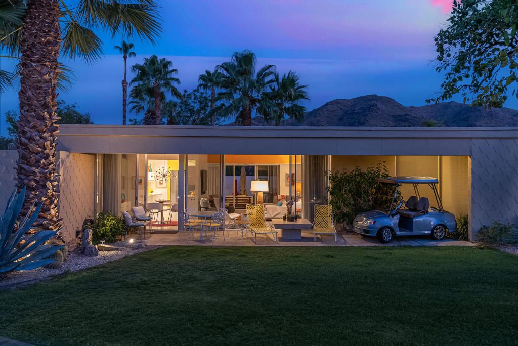 Image 2 of property listing at 371 Desert Lakes Drive, Palm Springs, CA 92264