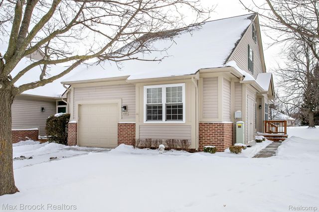 41621 Blair Drive, Novi, MI 48377