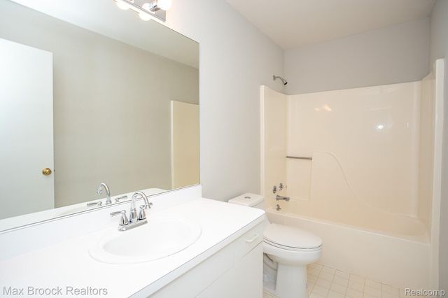 41621 Blair Drive, Novi, MI 48377