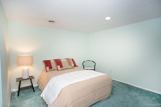 41621 Blair Drive, Novi, MI 48377