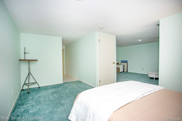 41621 Blair Drive, Novi, MI 48377