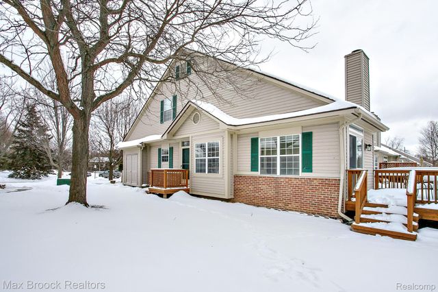 41621 Blair Drive, Novi, MI 48377