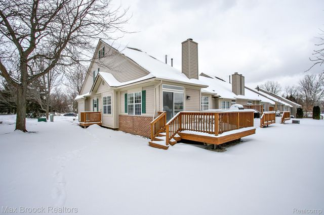 41621 Blair Drive, Novi, MI 48377