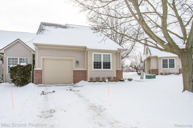 41621 Blair Drive, Novi, MI 48377