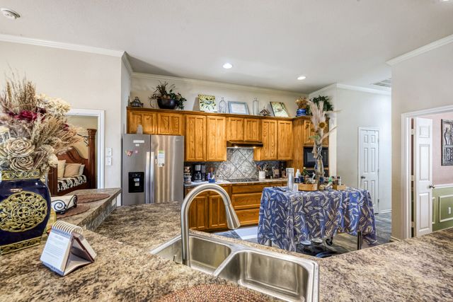 1022 Belmont Drive, Kennedale, TX 76060