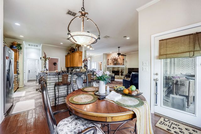1022 Belmont Drive, Kennedale, TX 76060