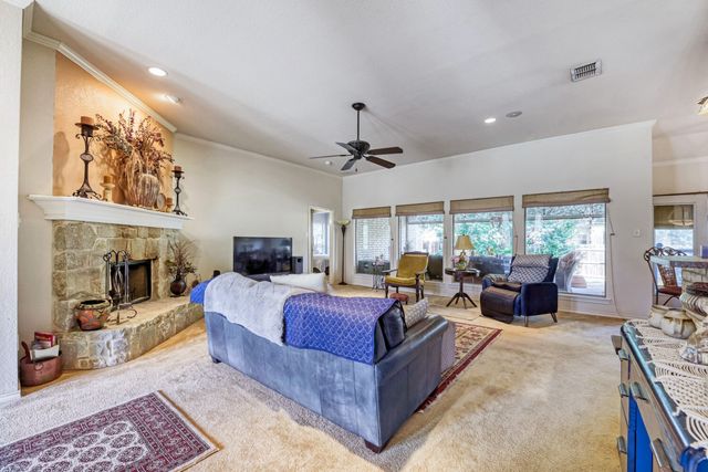 1022 Belmont Drive, Kennedale, TX 76060