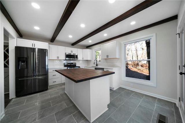 507 Big Stump Mountain Trail, Jasper, GA 30143