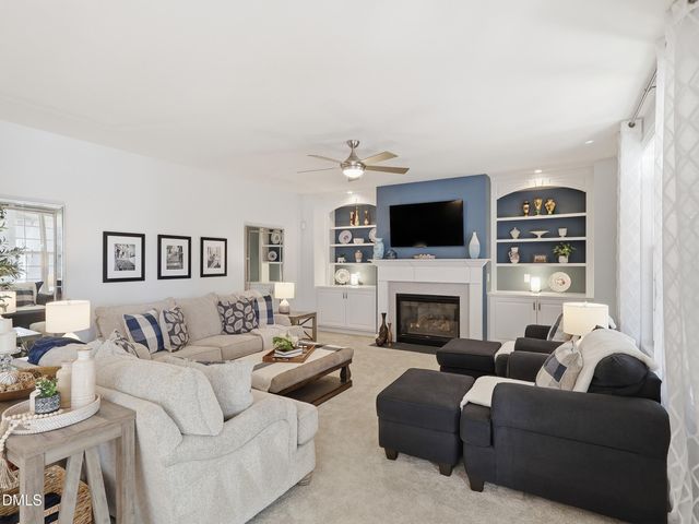 113 Cross Oaks Place, Holly Springs, NC 27540