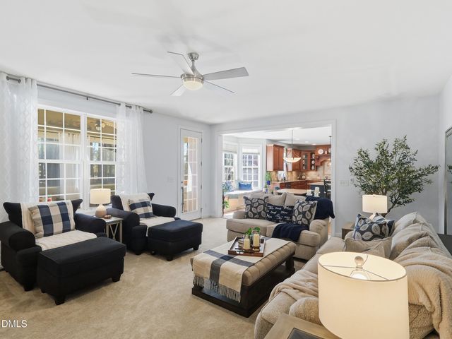 113 Cross Oaks Place, Holly Springs, NC 27540