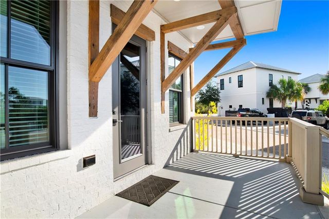 6 Meeting House Square, Orange Beach, AL 36561