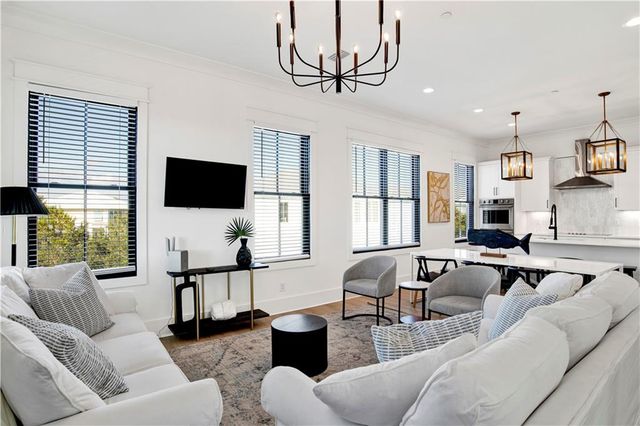 6 Meeting House Square, Orange Beach, AL 36561