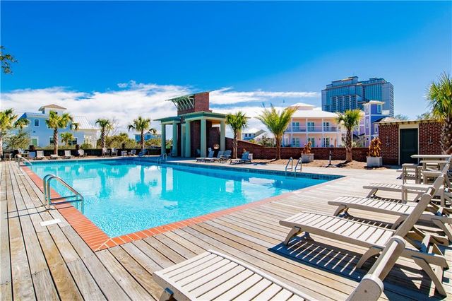 6 Meeting House Square, Orange Beach, AL 36561