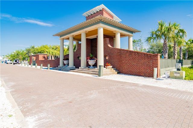 6 Meeting House Square, Orange Beach, AL 36561