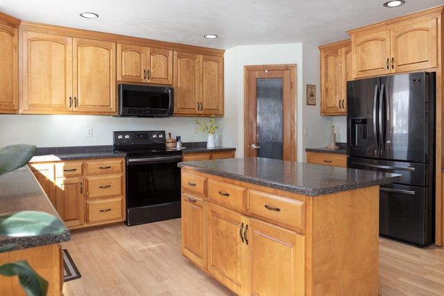 2919 HORNSBY WAY, Green Bay, WI 54313