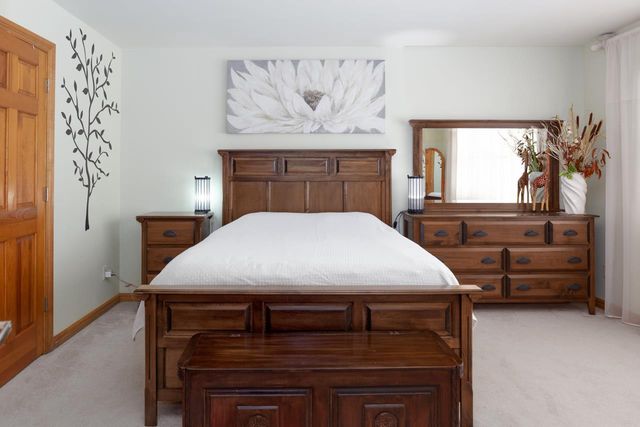 2919 HORNSBY WAY, Green Bay, WI 54313