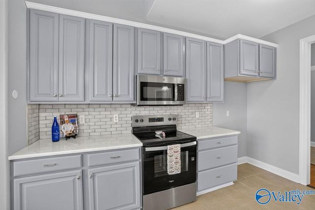 2824 Slate Drive SW, Huntsville, AL 35803