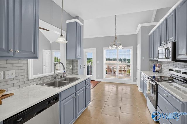 2824 Slate Drive SW, Huntsville, AL 35803