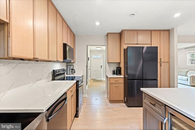 6502 GREYSWOOD RD, Bethesda, MD 20817