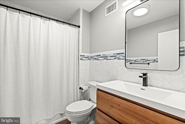 6502 GREYSWOOD RD, Bethesda, MD 20817