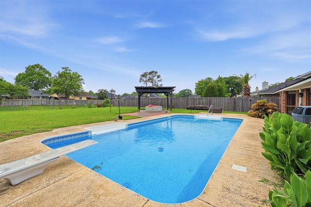 507 Southwood Drive, Bossier City, LA 71111